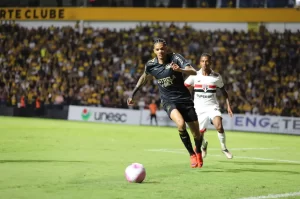 ‘Meu melhor ano como jogador’: afirma o volante Newton