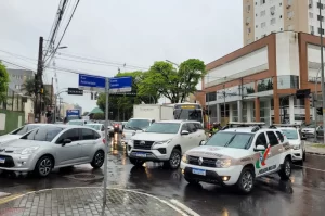 PM alerta para desvio na Avenida Centenário em Criciúma