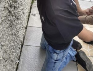 Pai bêbado é preso por maus tratos a criança de 2 anos