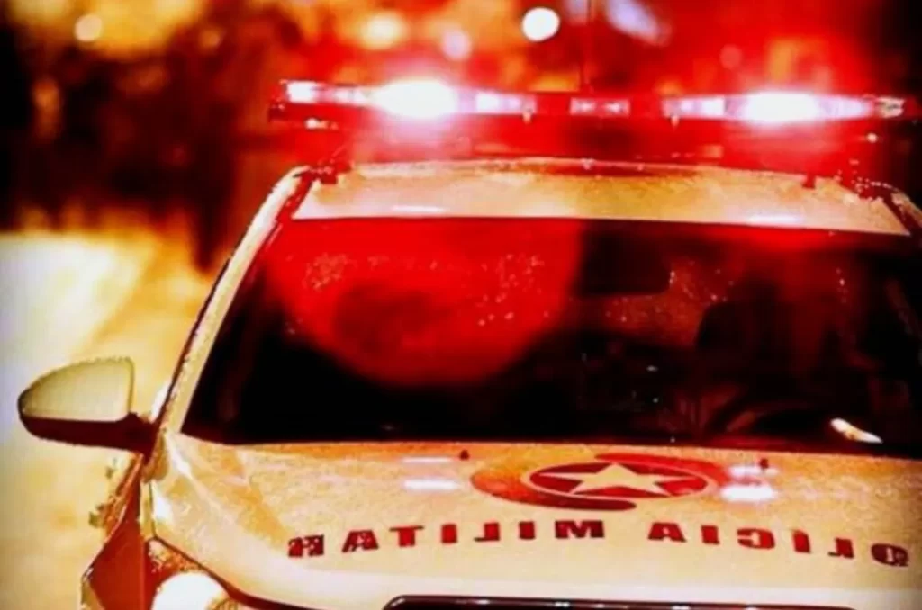Ilustração de uma viatura da PMSC, que apreendeu as drogas em Tubarão