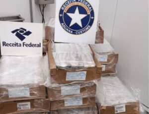 Receita apreende mais de 400 kg de cocaína em Navegantes