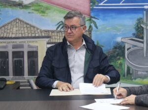 Prefeito Ricardo Fabris nomeia dois novos secretários