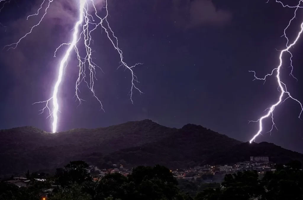 Tempestades isoladas atingem Santa Catarina nesta sexta-feira, afirma a Defesa Civil