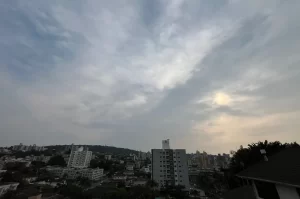 Terça-feira começa abafada e deve terminar com chuva em Criciúma