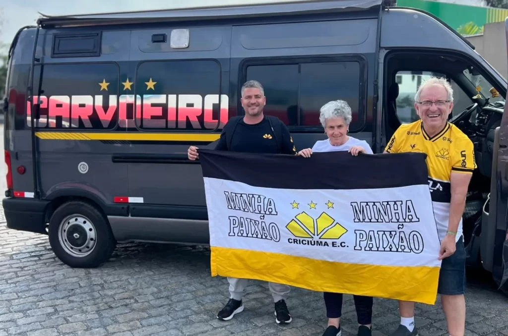 Torcedor Pedro Paulo Canella durante a viagem ao Maracanã para o jogo entre Criciúma e Botafogo