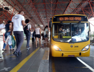 Vereadora de Criciúma solicita ônibus gratuito para os inscritos no Enem