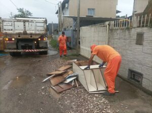 São José intensifica coleta de móveis para combater descarte irregular