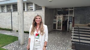 Juíza eleitoral encerra balanço do dia de votação com prisões e aglomerações
