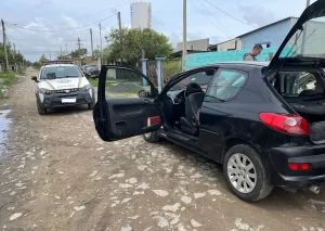 Procurado por roubo em Criciúma é preso no RS com automóvel furtado em Porto Alegre