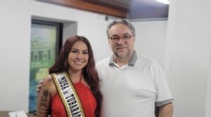 Musa de Tubarão visita Fundação Municipal de Cultura