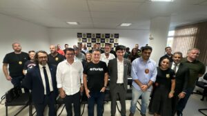 Polícia Civil recebe 15 kits de arrombamento em Florianópolis