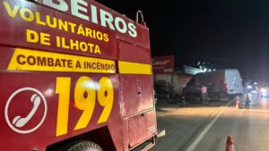 Jovem morre após colisão entre motocicleta e van no Centro de Ilhota