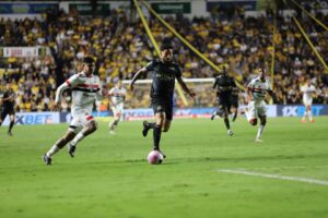 Segunda-feira de folga no Criciúma e DM vazio contra o Internacional