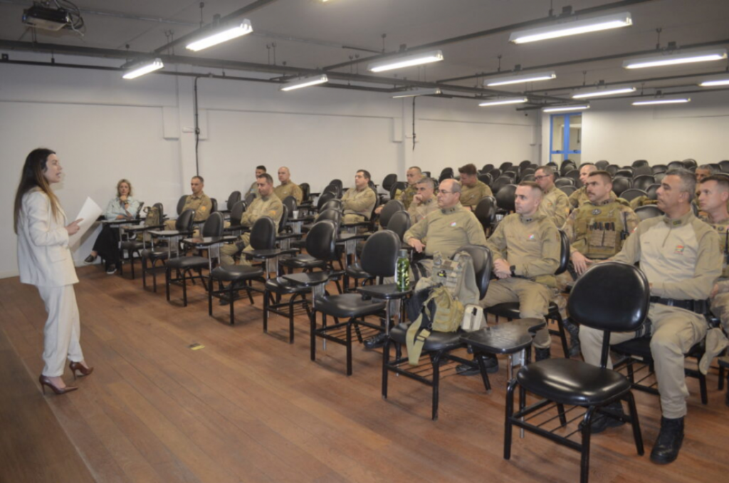 PM participa de capacitação sobre escuta especializada