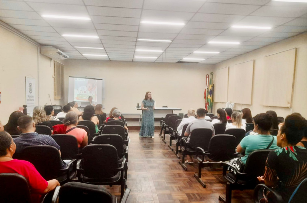 Palestra sobre TDAH é ministrada em Tubarão