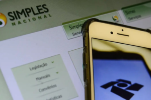 Sala do Empreendedor de Gravatal orienta sobre a regularização de MEIs inadimplentes