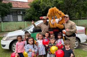 PM promove ação de cidadania em escolas e creches