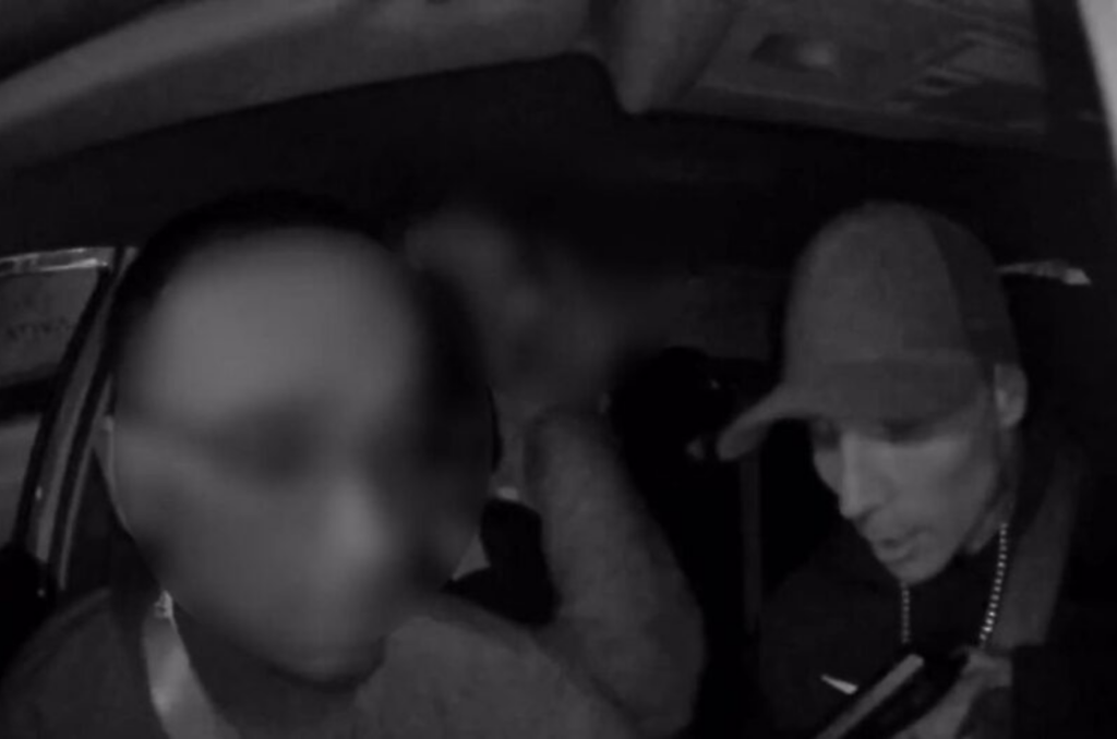 Pai e filha de 14 anos assaltam motorista de aplicativo em SC