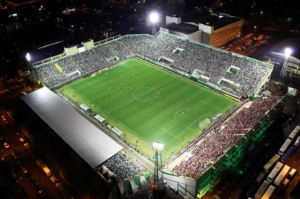 Missão difícil: Chapecoense encara líder da Série B buscado se distanciar do Z4