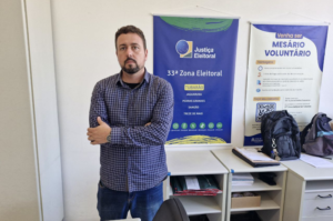 Denúncia por adesivos irregulares em caminhões é registrada em Sangão