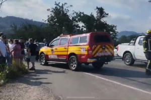 Colisão é registrada entre carro e moto na SC-370