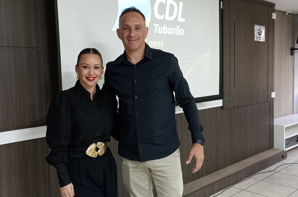 Nova presidente da CDL Tubarão é eleita por aclamação