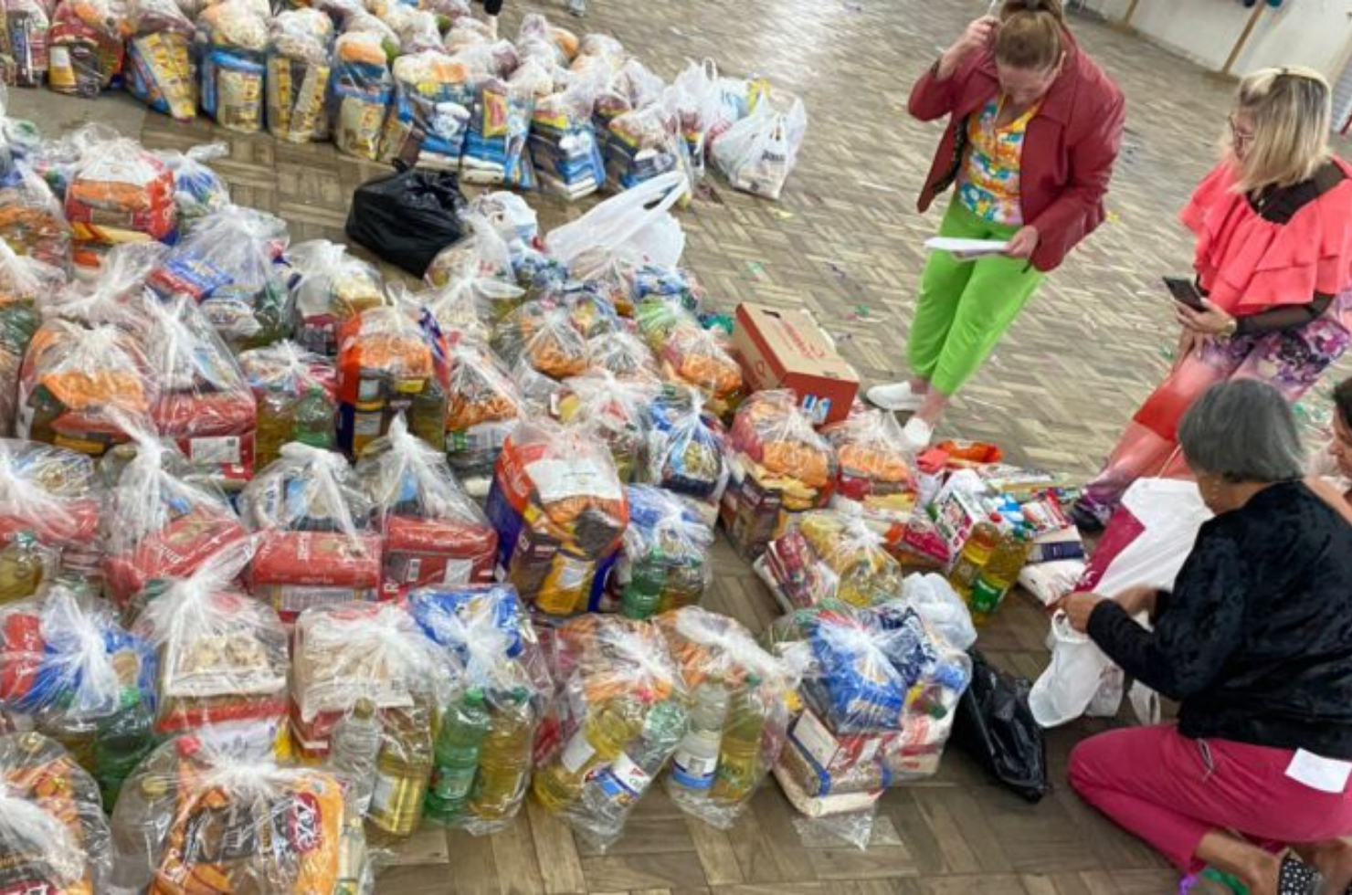 Gincana para arrecadar alimentos é realizada em escola de Tubarão