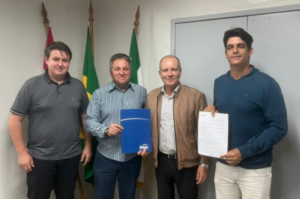 Novo prefeito de Laguna participa de reunião para eventos no verão 2025