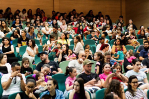 Programação de Dia das Crianças atrai milhares de pessoas em Capivari de Baixo