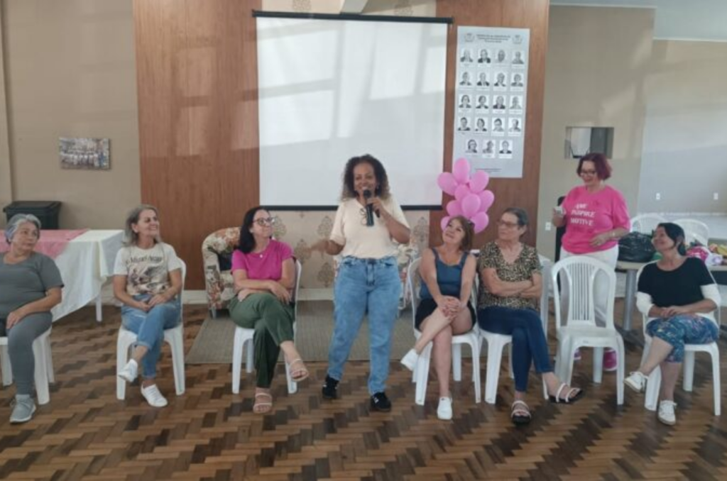 Importância da prevenção e do cuidado com a saúde da mulher são temas de roda de conversa em Capivari de Baixo
