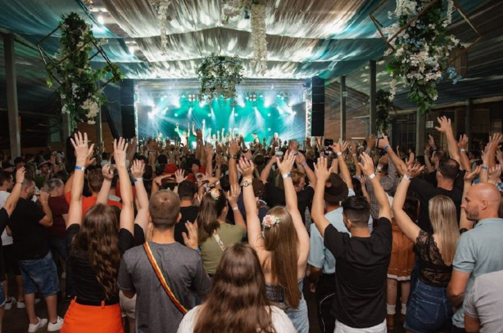 Cerca de 10 mil pessoas prestigiaram a 29ª Festa do Produto Colonial de São Martinho