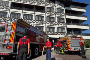 Princípio de incêndio atinge prefeitura de Blumenau