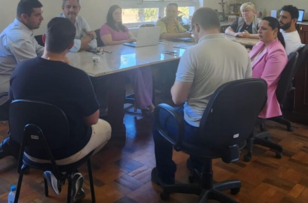 Força-tarefa planeja ações para solucionar desabastecimento de água em Capivari de Baixo