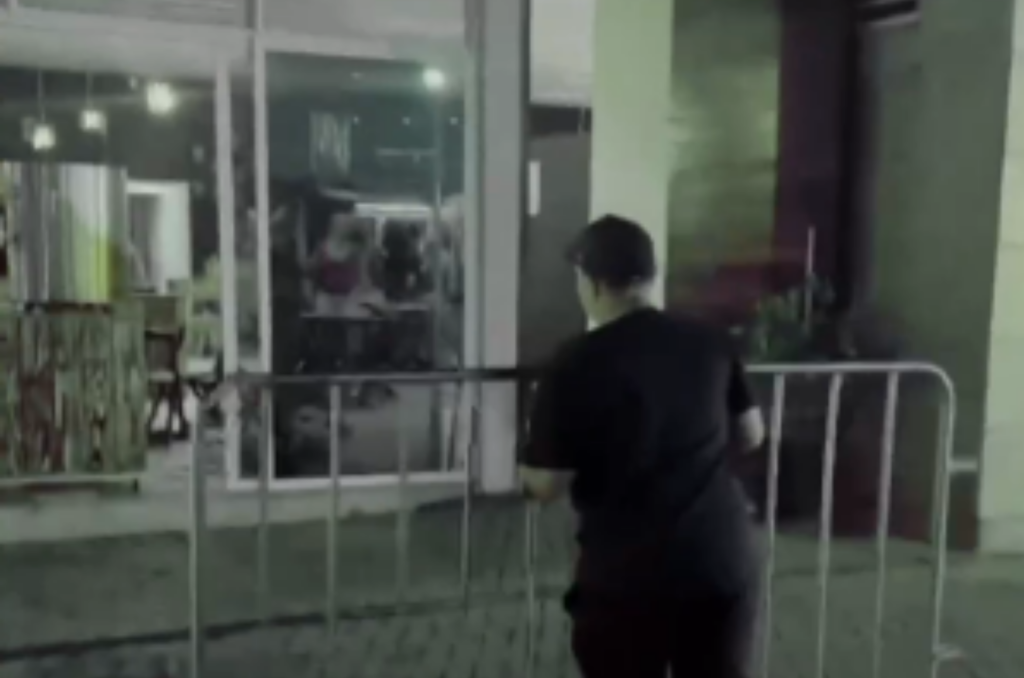 Comerciante local precisa fechar as portas devido a evento no Parque das Nações