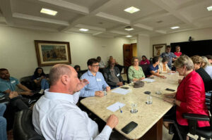 Trabalhadores da educação farão Assembleia e ato para cobrar valorização do Estado