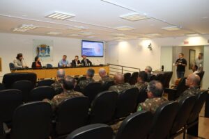 Novembro Azul: Câmara de Florianópolis debate saúde masculina e prevenção