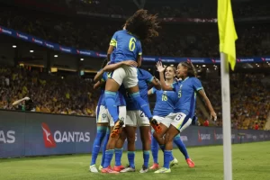 Brasil supera Austrália com jovens talentos em amistoso por 3 a 1
