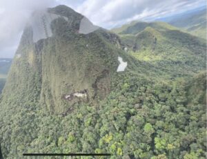ATUALIZAÇÃO: Corpo de ciclista é avistado no Morro do Jurapê