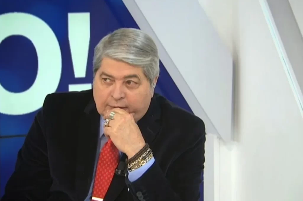 José Luiz Datena, apresentando o Brasil Urgente, na Band