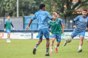 Azulão treinou forte para decisão contra o Metropolitano