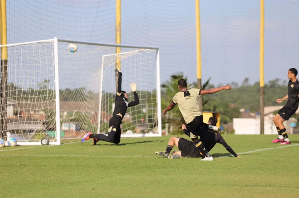 Treino do Criciúma, no CT Antenor Angeloni