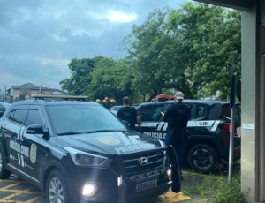 Operação em Biguaçu apreende arma ilegal e drogas