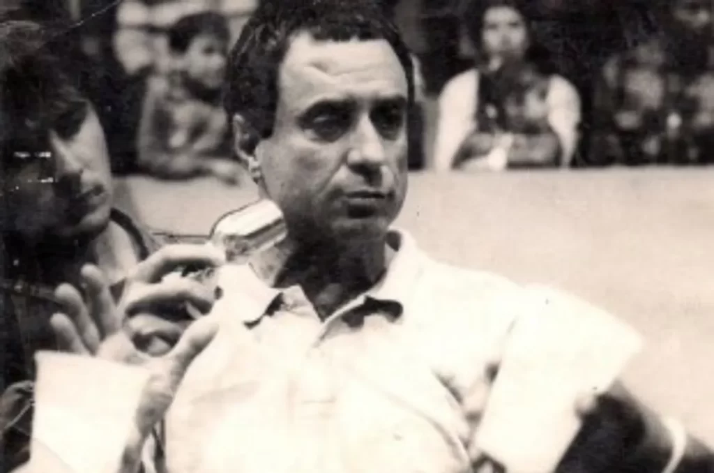 Clésio Búrigo trabalhando em uma partida de futebol