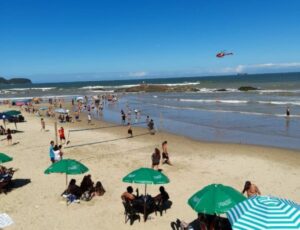 Homem é arrastado pela correnteza em Navegantes