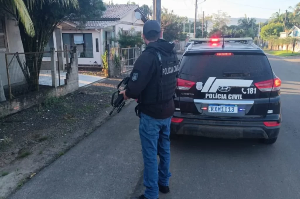 Prisão de um homem por estupro em Jacinto Machado