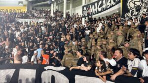 Confusão retarda início do segundo tempo de Criciúma e Corinthians