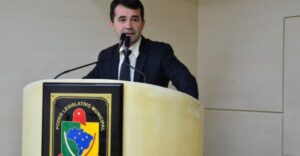 Oposição articula candidatura de Juarez de Jesus à presidência da Câmara de Criciúma