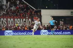 Miguel Trauco é novamente convocado para Seleção Peruana