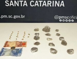 PM cumpre mandados de prisão e prende traficante em Itajaí