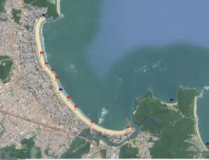 Praia de BC tem apenas dois pontos próprios para banho